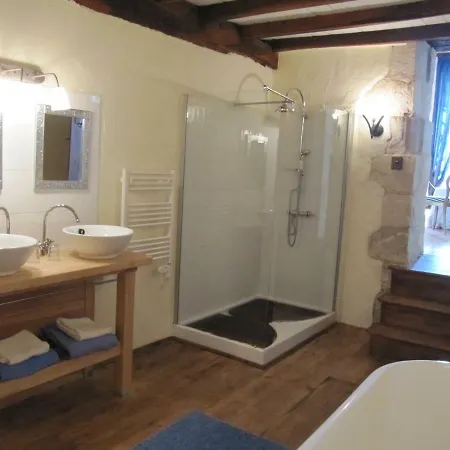 Panzió Le Petit Chateau Servanches