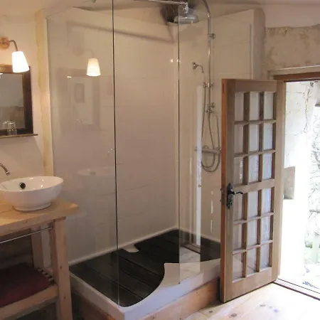 Le Petit Chateau * Servanches