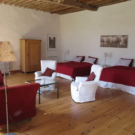 Le Petit Chateau * Servanches