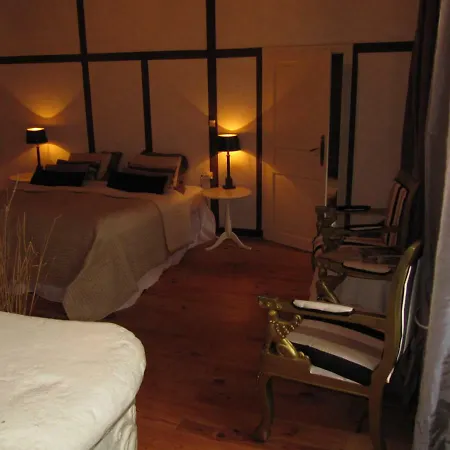 Panzió Le Petit Chateau Servanches