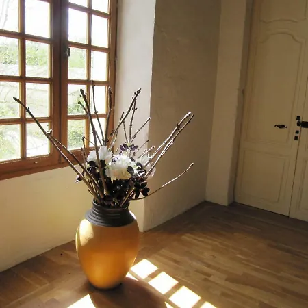 Le Petit Chateau *