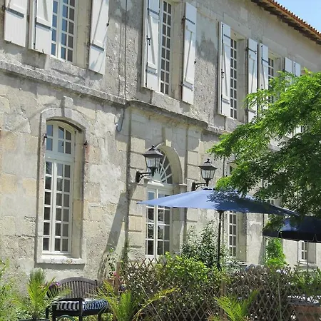 Le Petit Chateau