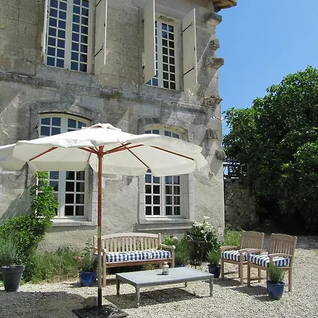 Le Petit Chateau * Servanches