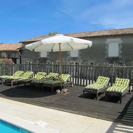 Le Petit Chateau *