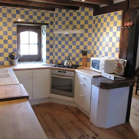 Le Petit Chateau Servanches