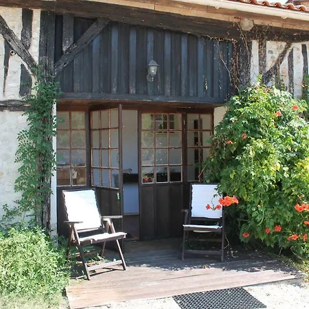 Le Petit Chateau * Servanches