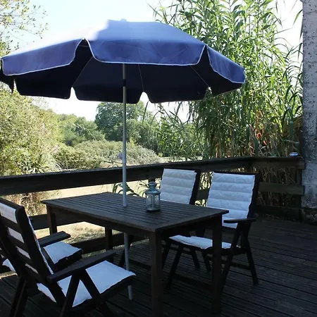 Le Petit Chateau Couette-café